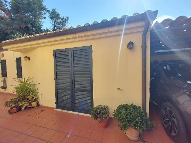 Villa bifamiliare via Fratelli Cervi, Villa Fastiggi, Pesaro