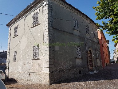 Villa plurifamiliare via Castello San Giorgio, San Giorgio Di Pesaro, Terre Roveresche