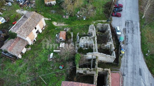 Villa plurifamiliare via del Campo Sportivo, Cantiano