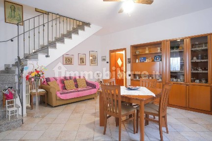 Villa bifamiliare Strada Tresole 1B, Novilara, Pesaro