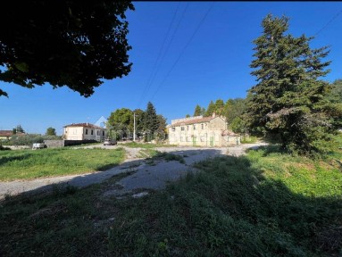 Villa all'asta via Sorelle Morelli, Fano