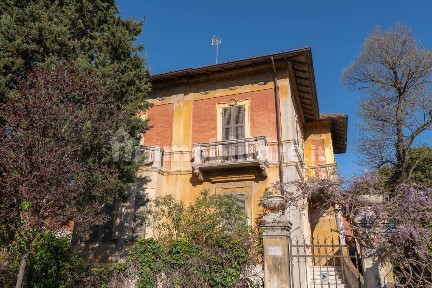 Villa bifamiliare viale Cesare Rossi, Ospedale, Fano