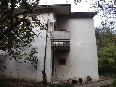 Villa unifamiliare via Circonvallazione, Mercatale, Sassocorvaro Auditore