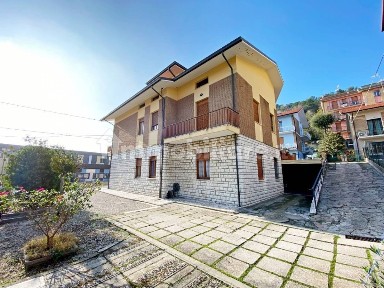Villa unifamiliare via Artidoro Gattoni, Soria, Pesaro