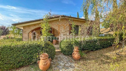 Villa unifamiliare via Urbinate, Centro, Urbino