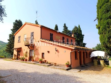 Villa unifamiliare via San Lorenzo in Solfinelli, Urbino