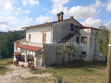 Villa plurifamiliare, da ristrutturare, 1243 m², Villa Ceccolini, Pesaro