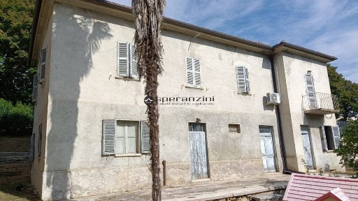 Villa unifamiliare via Leopardi, Centro, Fossombrone