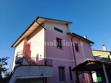 Villa bifamiliare Strada Solfanuccio snc, Centro, San Costanzo