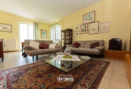 Appartamento in villa, ottimo stato, 270 m², Mombaroccio