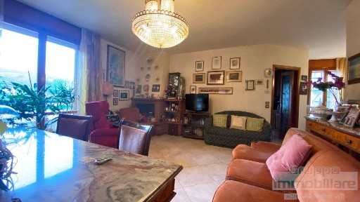Villa unifamiliare, buono stato, 297 m², Cattabrighe - Vismara, Pesaro