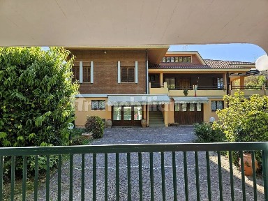 Villa unifamiliare, buono stato, 470 m², Montegranaro - Loreto, Pesaro