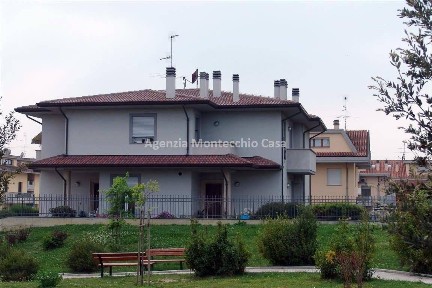 Villa plurifamiliare, ottimo stato, 501 m², Montecchio, Vallefoglia