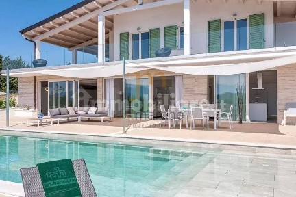 Villa unifamiliare, ottimo stato, 368 m², Acqualagna