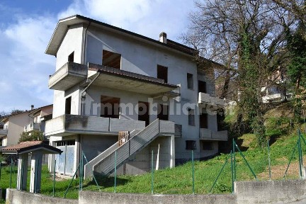 Villa unifamiliare viale Gioacchino Rossini San C., Centro, Fossombrone