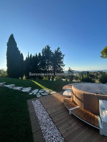 Villa unifamiliare, ottimo stato, 507 m², Novilara, Pesaro