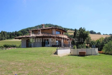 Villa unifamiliare, ottimo stato, 270 m², Canavaccio, Urbino