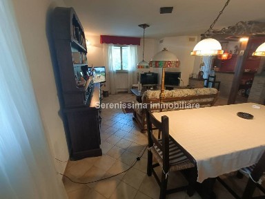 Villa bifamiliare, buono stato, 315 m², Vallefoglia