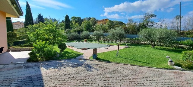 Villa unifamiliare, ottimo stato, 585 m², Montelabbate