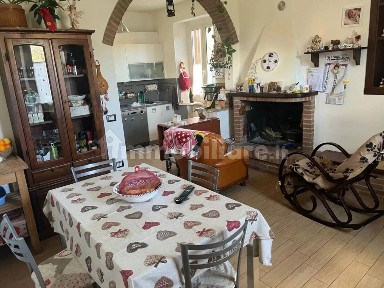 Villa unifamiliare, buono stato, 300 m², Cà Gallo, Montecalvo in Foglia