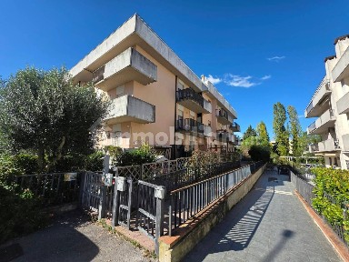 Quadrilocale viale Mohandas Karamchand Gandhi 27, Centro, Umbertide