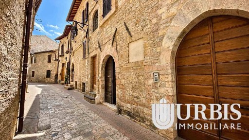 Appartamento via Bernardo da Quintavalle, Centro Storico, Assisi
