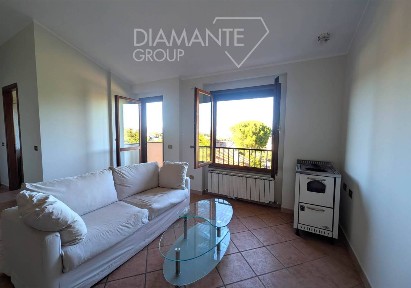 Trilocale buono stato, primo piano, Contrada Prati, Castiglione del Lago