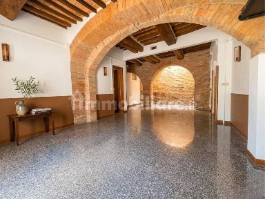 Appartamento piazza della Vittoria, Papiano, Marsciano
