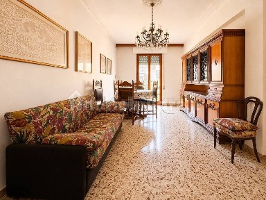 Quadrilocale buono stato, secondo piano, Centro, Città di Castello