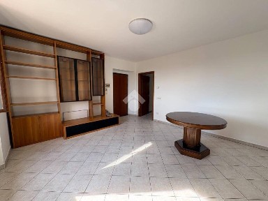 Trilocale via Bastiola, Bastia, Bastia Umbra