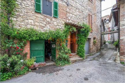Quadrilocale via Pietro Giannone, Migiana, Corciano
