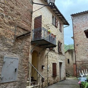 Appartamento all'asta via del Risorgimento 21, Deruta