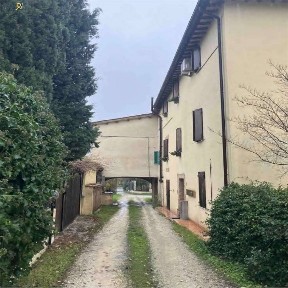 Appartamento all'asta via Romania 6, Spoleto