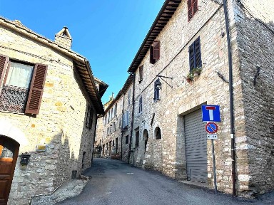 Bilocale via degli Acquedotti, Centro Storico, Assisi
