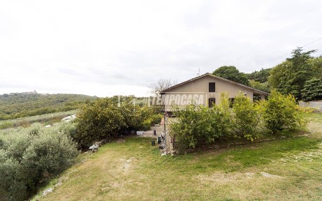 Quadrilocale via Bovaica, Magione