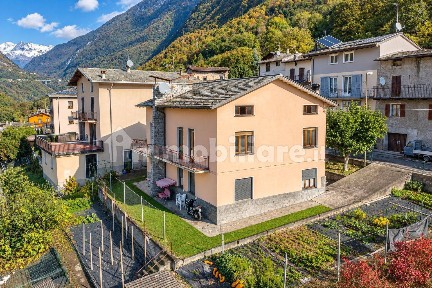 Villa unifamiliare via Cà Morelli, 221, Ponchiera, Sondrio