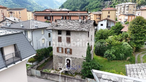 Chiavenna, Via dei Raschi, 12