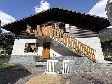 Villa unifamiliare via Breno 3, Valdisotto