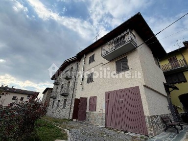 Villa unifamiliare salita San Silvestro, Centro, Teglio