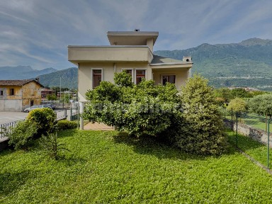 Villa unifamiliare via Ezio Vanoni, Centro, Delebio