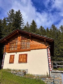 Villa bifamiliare Località Ciaz, Chiesa in Valmalenco