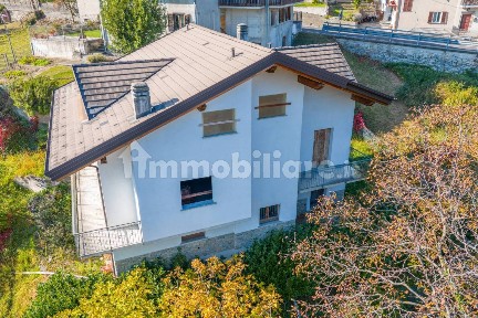 Villa unifamiliare via Sacco di Sotto, Sacco, Cosio Valtellino