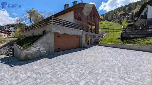 Villa unifamiliare via Italia, 65, Aprica