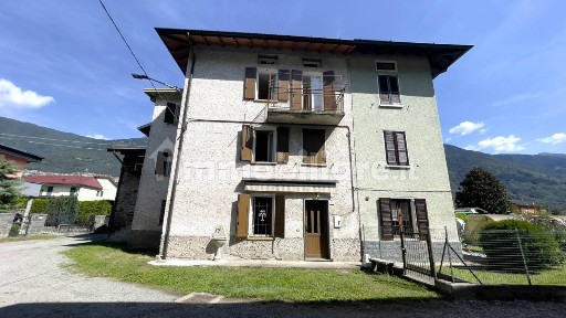 Forcola, Via piani della selvetta, 5