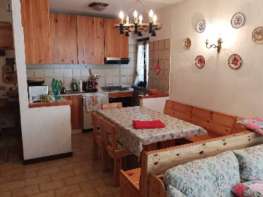 Villa unifamiliare via Europa 107, Aprica
