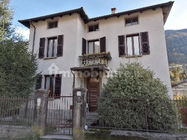 Villa unifamiliare via Porta Milanese, 61, Centro, Tirano