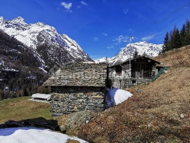 Villa unifamiliare, da ristrutturare, 130 m², Chiesa in Valmalenco
