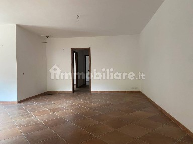 Appartamento via Santa Margherita, Centro, Gualdo Tadino
