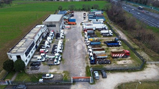 Magazzino - Deposito in Affitto